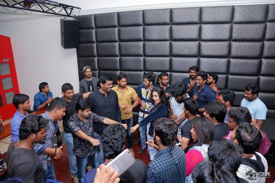 Tanu-Vachenanta-Movie-Promotions-At-Club-Cuba-Libre